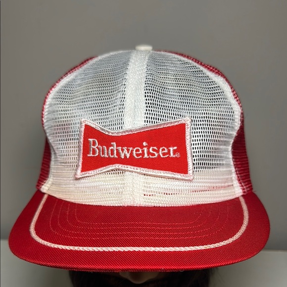 Budweiser Other - Budweiser vintage Mesh Cap in Red and White